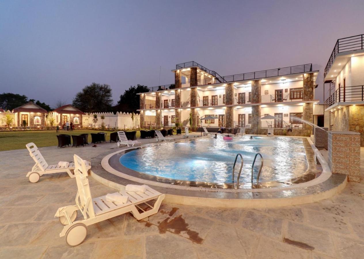 Keshav Resort อุเดเปอร์ ภายนอก รูปภาพ