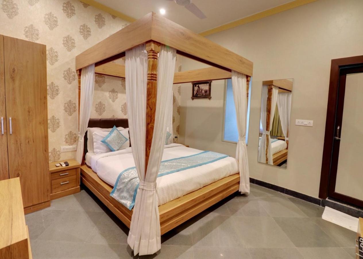 Keshav Resort อุเดเปอร์ ภายนอก รูปภาพ