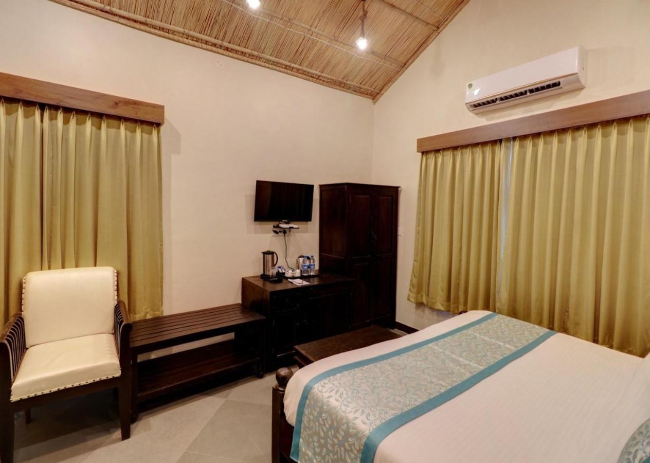 Keshav Resort อุเดเปอร์ ภายนอก รูปภาพ