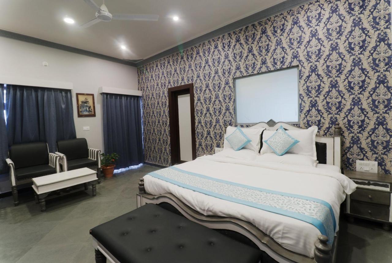 Keshav Resort อุเดเปอร์ ภายนอก รูปภาพ