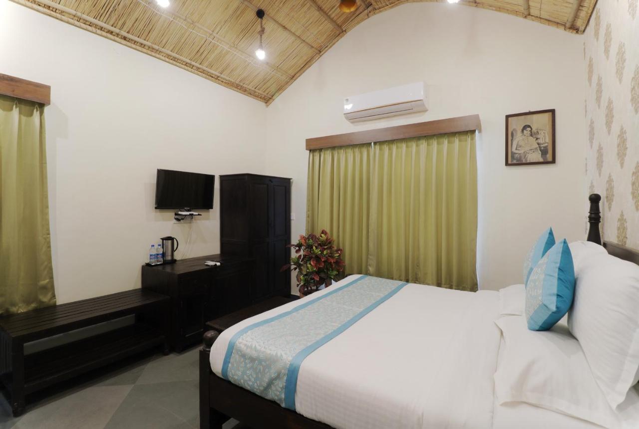 Keshav Resort อุเดเปอร์ ภายนอก รูปภาพ