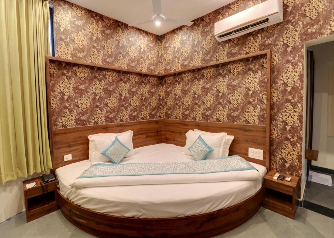 Keshav Resort อุเดเปอร์ ภายนอก รูปภาพ