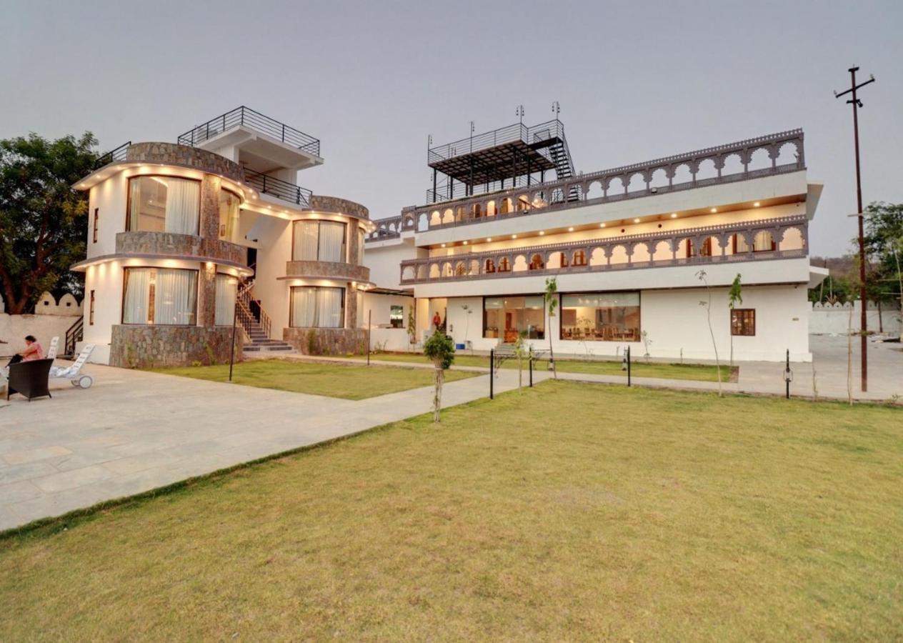 Keshav Resort อุเดเปอร์ ภายนอก รูปภาพ